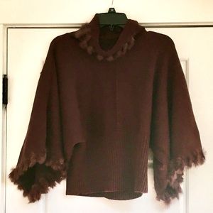 Light Sweater with Fur Decorations